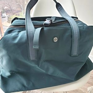 Lululemon Gym Bag (L)